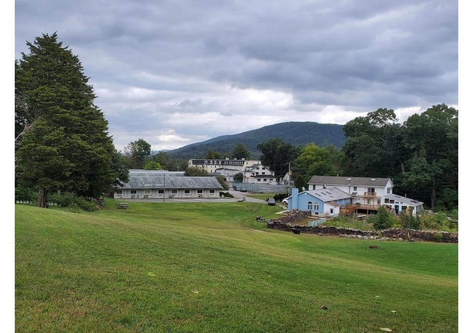 Property building, Nearby landmark, Spring, Natural landscape, View (from property/room), Hiking, Mountain view