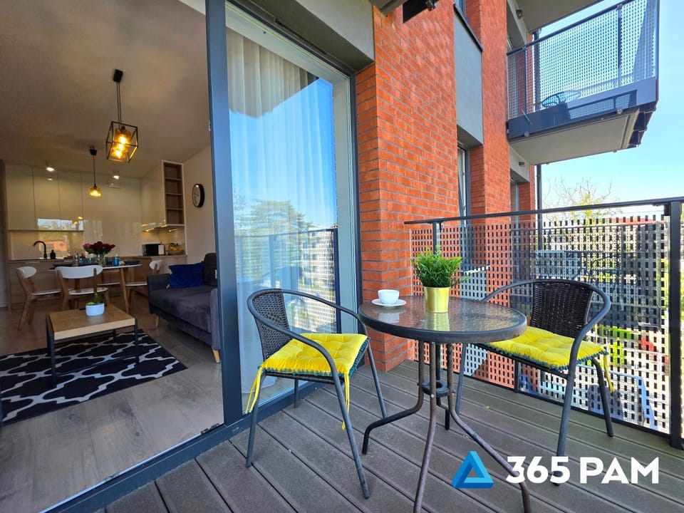 Property building, View (from property/room), Balcony/Terrace, Seating area