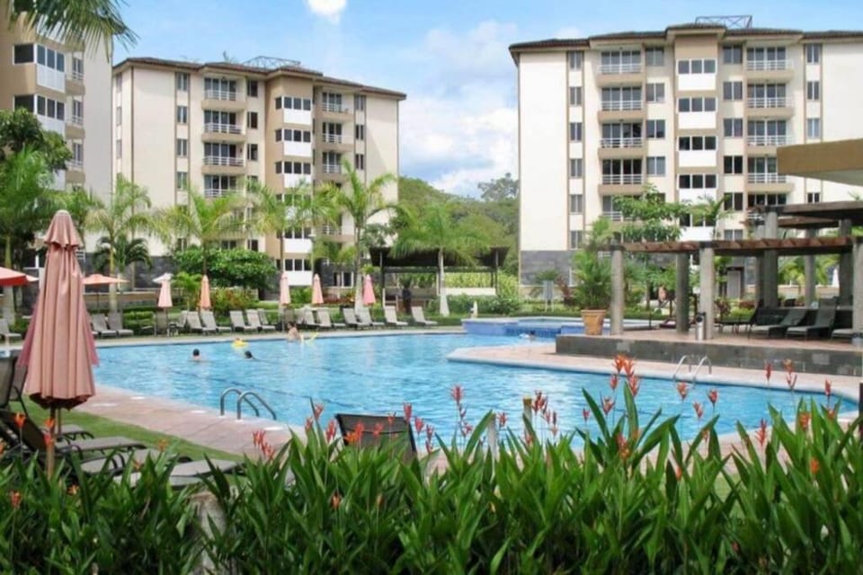 Costa Linda 1-19, walking distance from the beach Apartment in Jaco