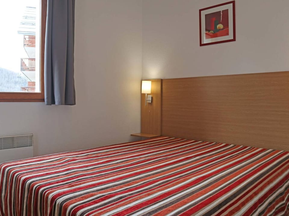 Les Orres 1800: Appart 3 pièces, Piscine, WiFi, Animaux admis Apartment in Provence-Alpes-Côte d'Azur