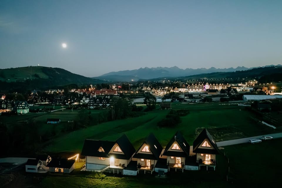 Mleko Domki apartamenty - Panorama Tatr I 8 min spacerem do Term Bania i Kotelnicy Apartment in Lesser Poland Voivodeship