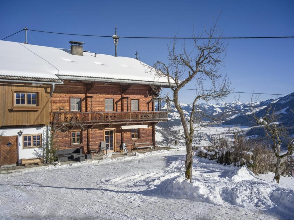 Property building, Winter