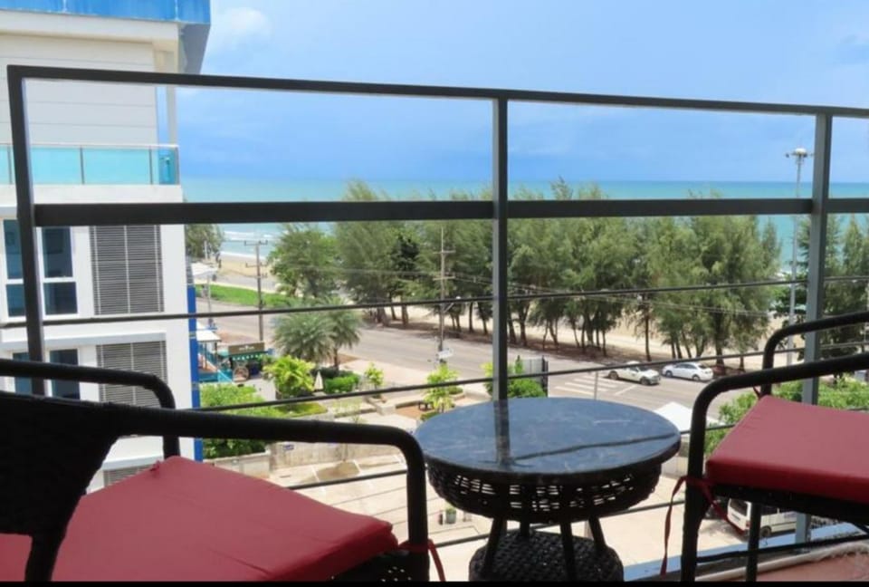 Avatara A condominium B61 with sea view Apartment in Chon Buri Changwat