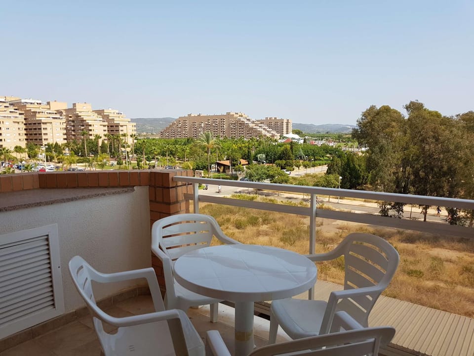 View (from property/room), Balcony/Terrace, Garden view, Mountain view
