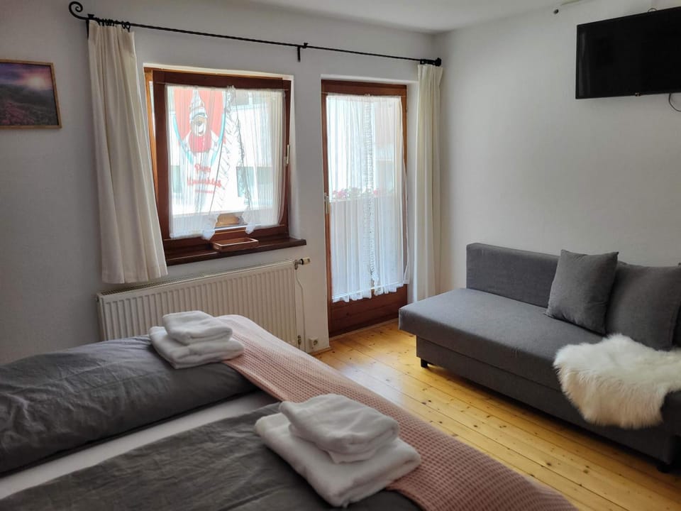 Zum Schneider Bed and Breakfast in Tyrol