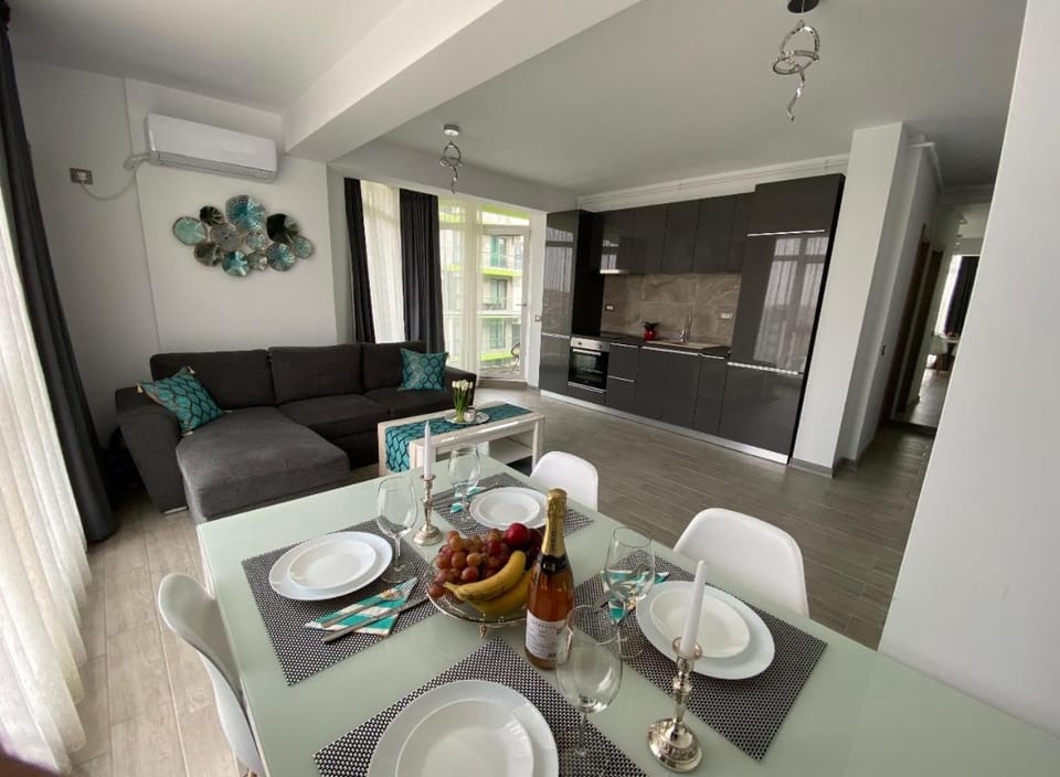 MUR Apartament Alezzi Beach Resort Apartment in Constanța County