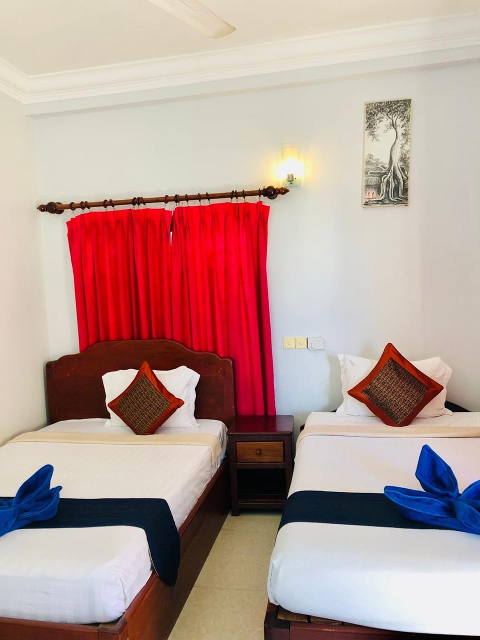 Bed, Photo of the whole room, Bedroom