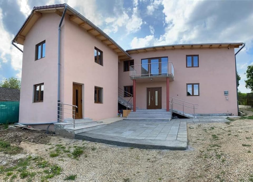 CASA BIA CRIBO Sannicolau de Munte - bai termale Bed and Breakfast in Romania