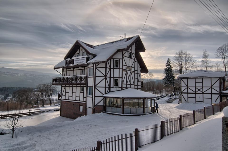 Property building, Facade/entrance, Winter