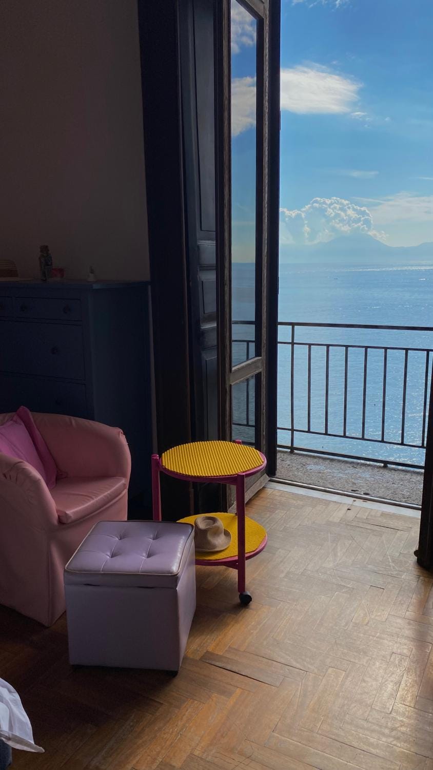 View (from property/room), Balcony/Terrace, Living room, Sea view