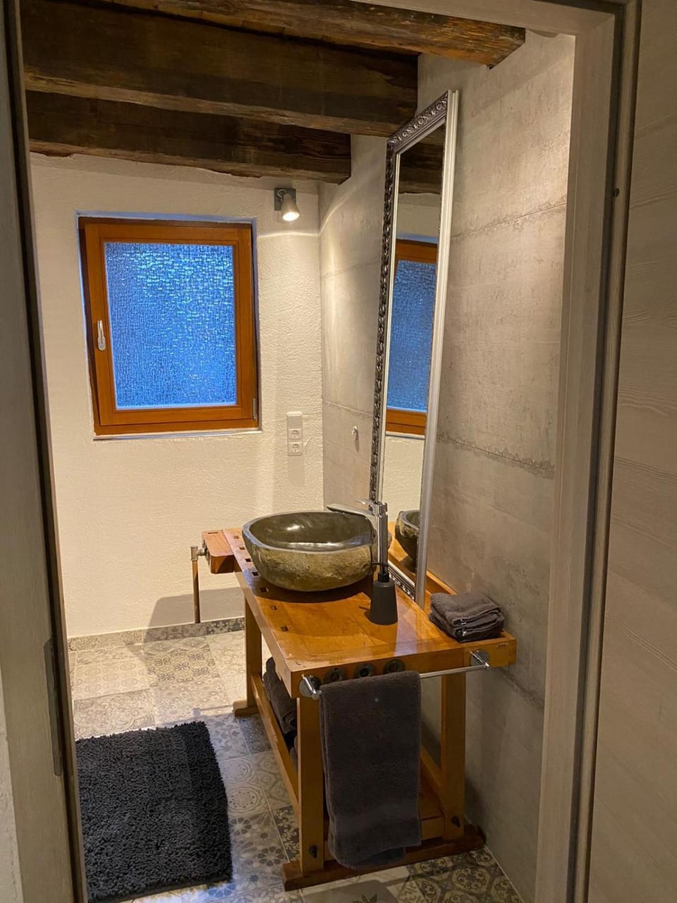Schöne Ferienwohnung Gewölbekeller Fachwerkhaus Apartment in Rhein-Hunsrück-Kreis