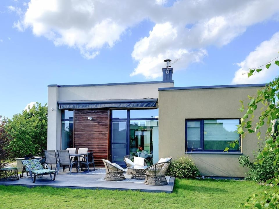 Property building, Patio, Patio, Balcony/Terrace, Inner courtyard view