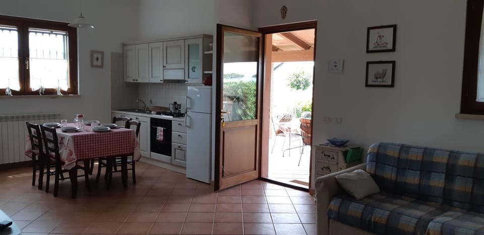 Bio Agriturismo Le Giunchiglie Farm Stay in Tuscany