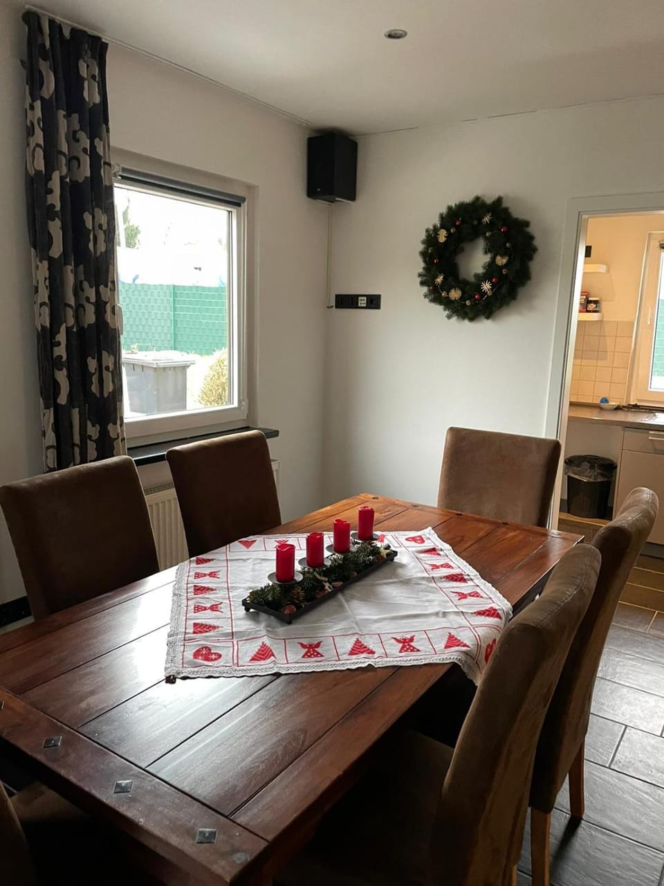 Living room, Dining area