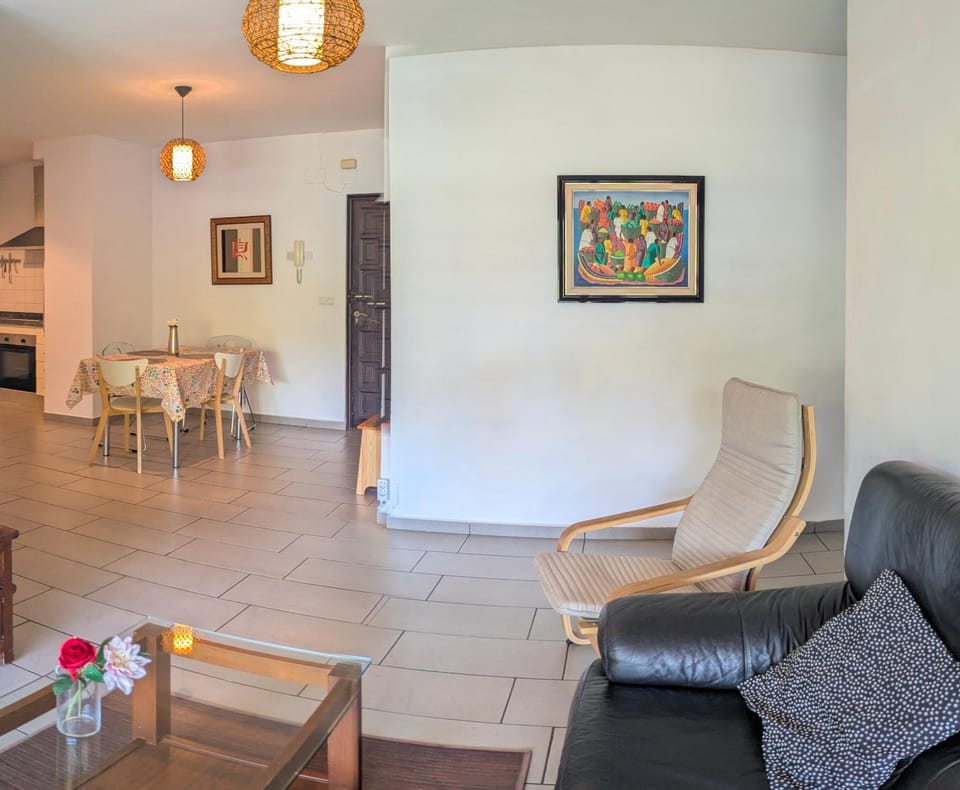 Living room, Lounge or bar