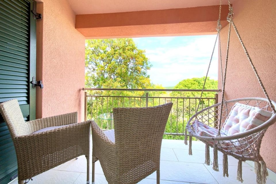 Balcony/Terrace, Bedroom, Garden view, Sea view