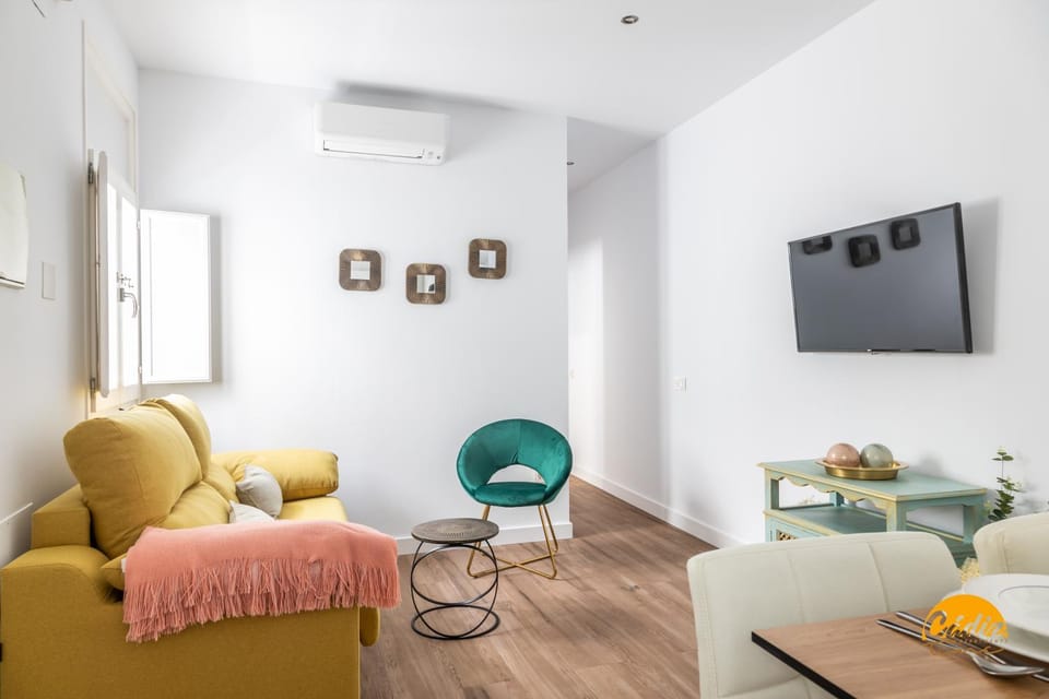 TV and multimedia, Living room, heating, air conditioner