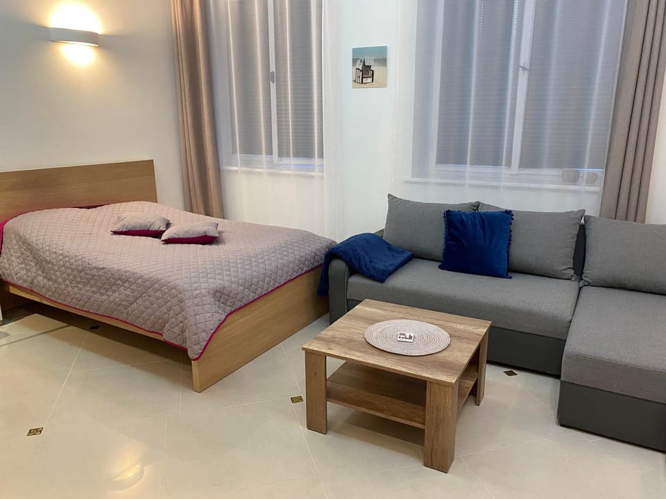 Communal lounge/ TV room, Bed, Living room, Photo of the whole room, Seating area, Bedroom