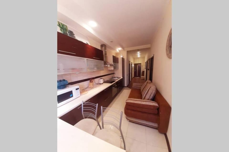 Чудо квартира в 5ти минутах от вокзала Apartment in Odessa