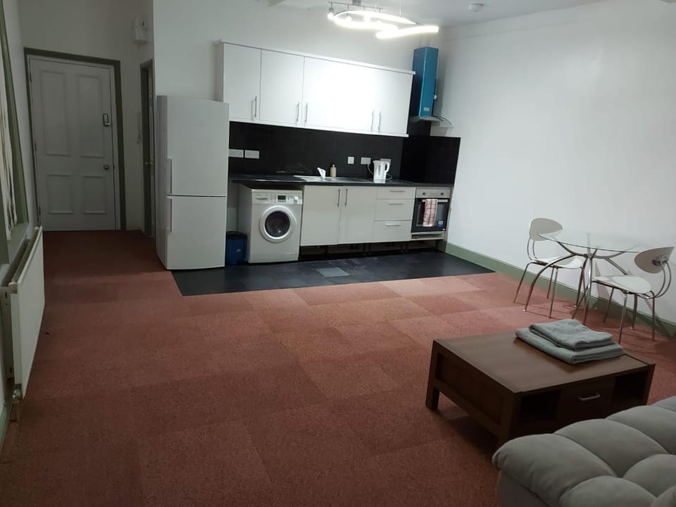 Queen Suite Apartment in Ipswich