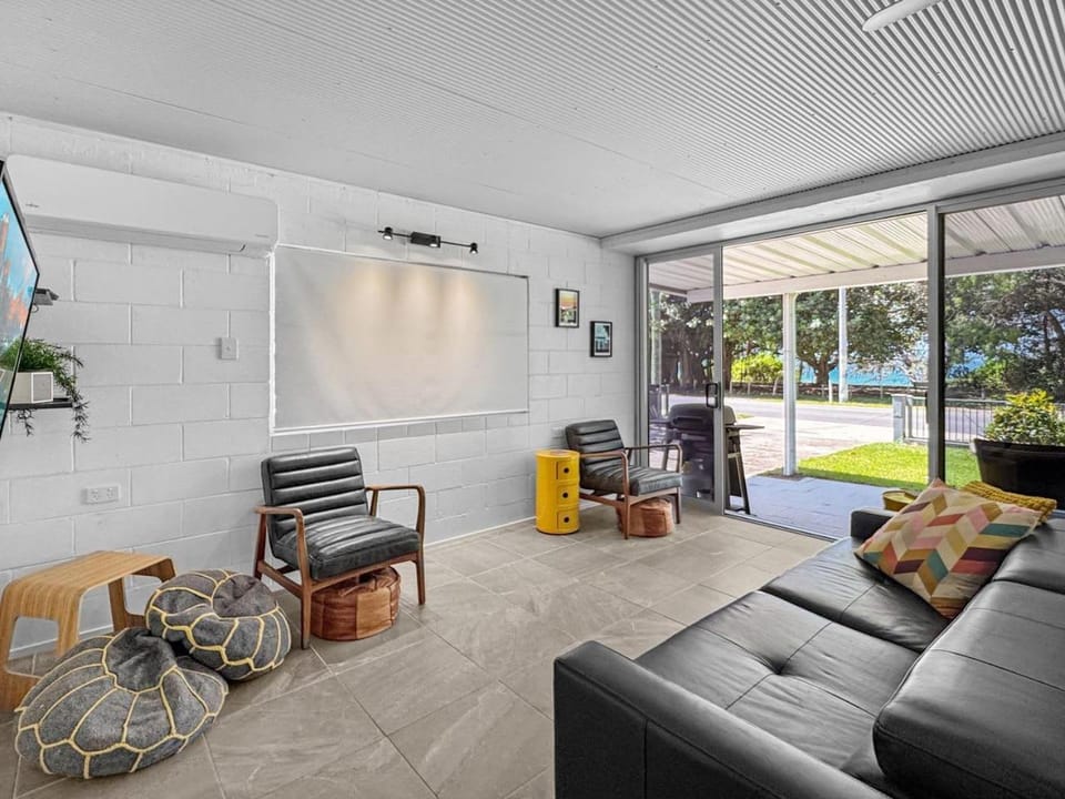 Island View Apt 1 Apartment in Queensland