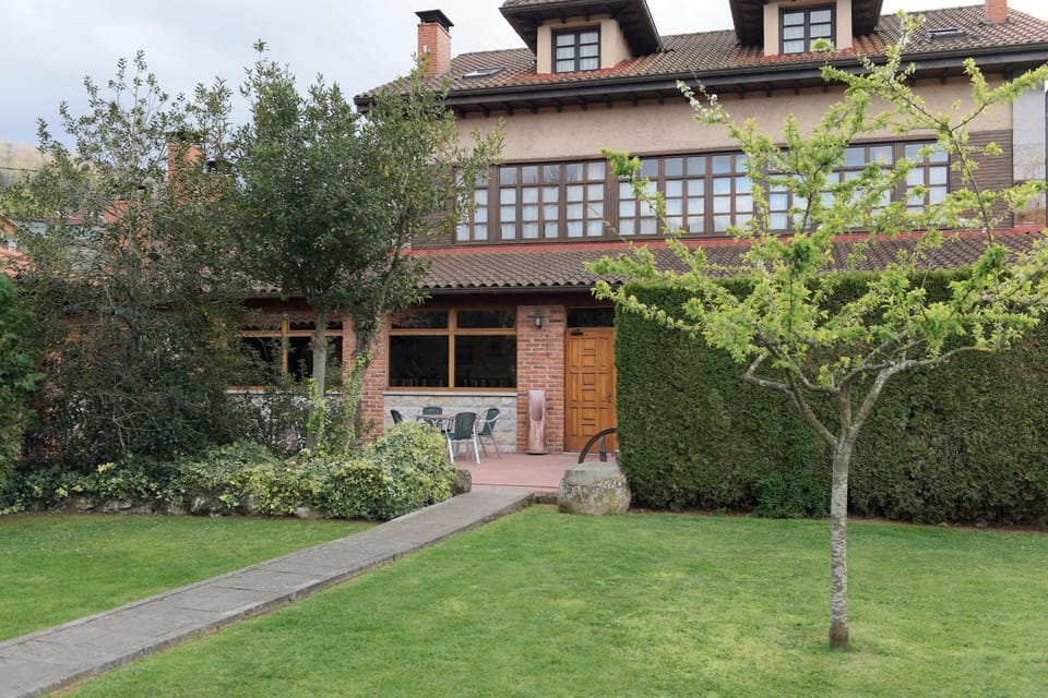 Property building, Restaurant/places to eat, Off site, Garden, Garden, Balcony/Terrace, Garden view