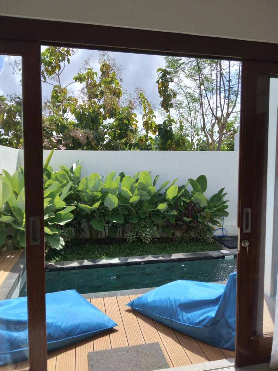 Swimming pool, Swimming pool