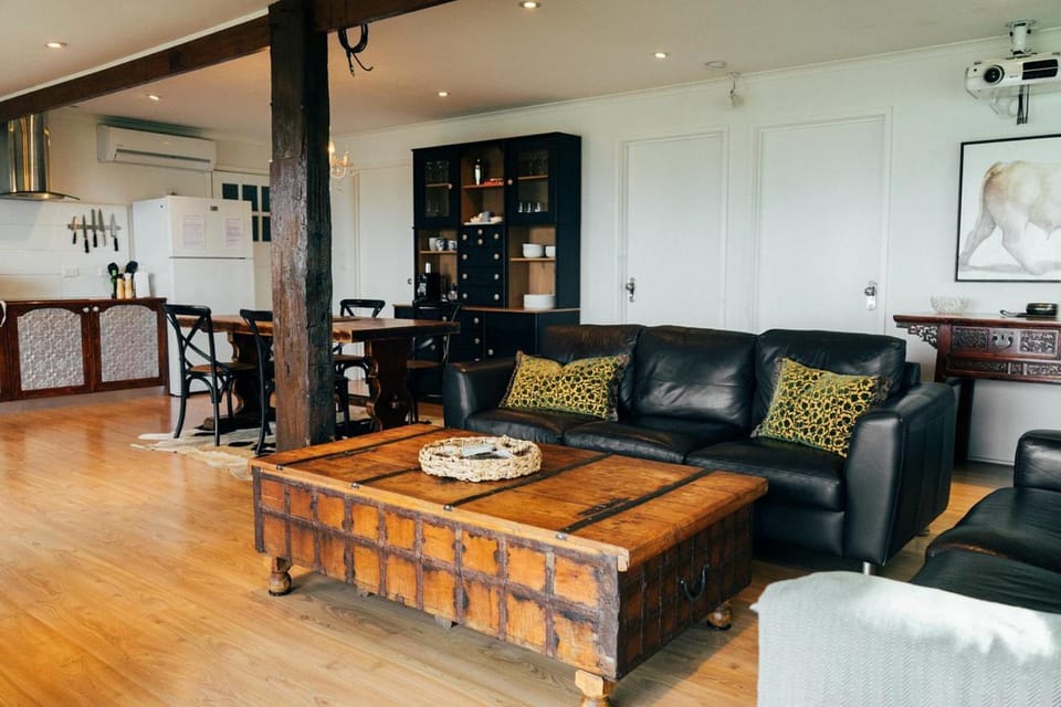 Communal lounge/ TV room, Dining area