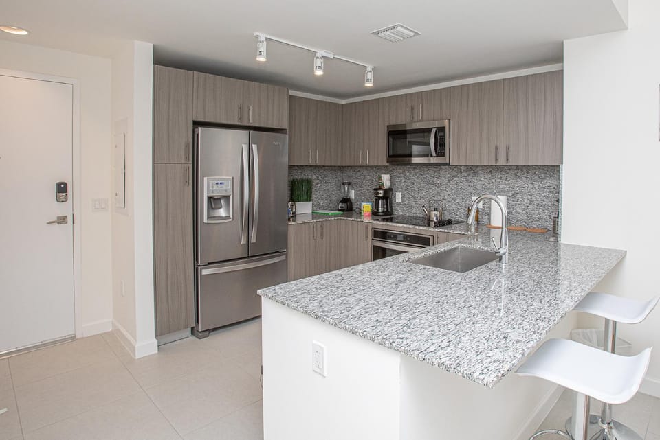 Luxury 2BD Apartment in Downtown Doral Apartment in Doral
