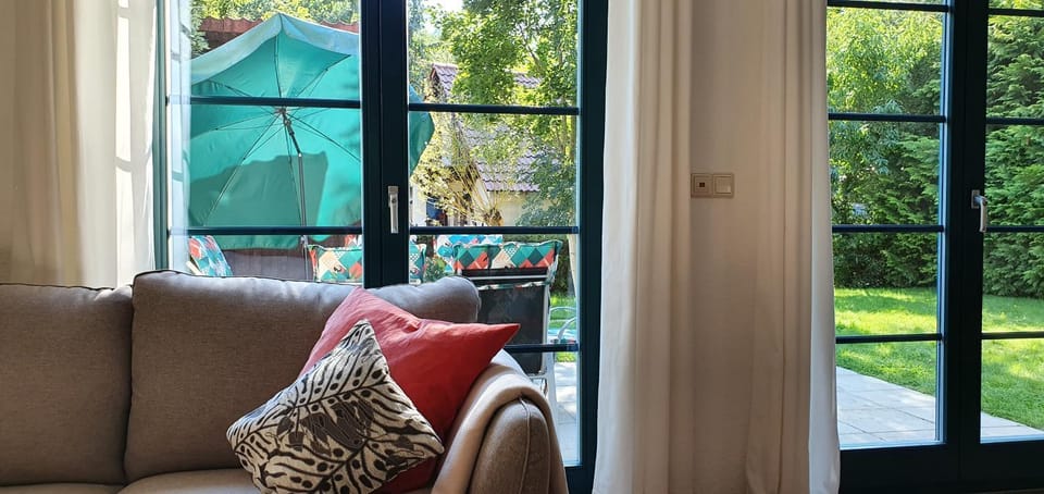 Living room, Garden view