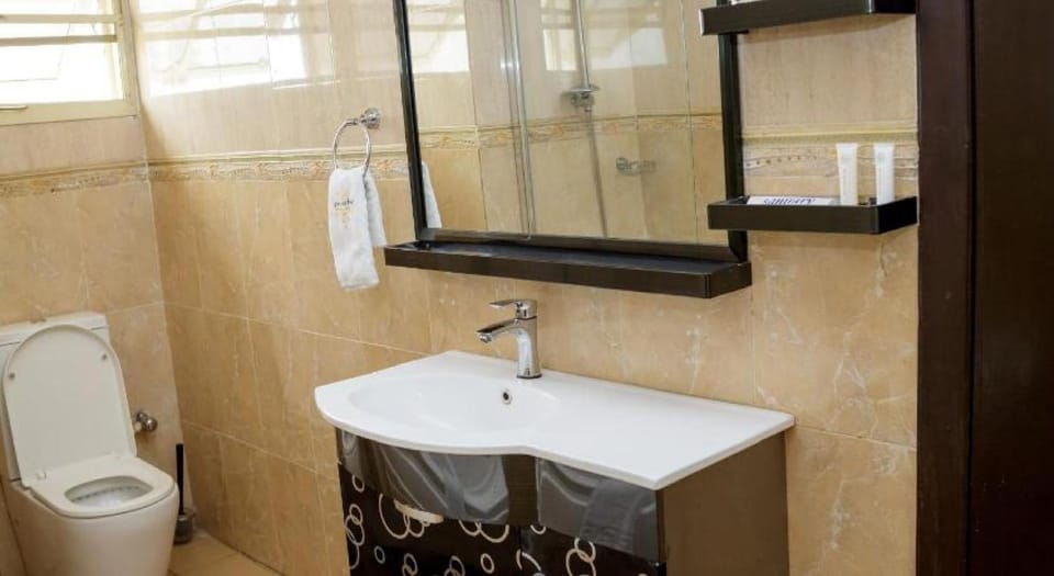 Apartment Royale Hotel-2 Bd Apartment Apartment in Lagos