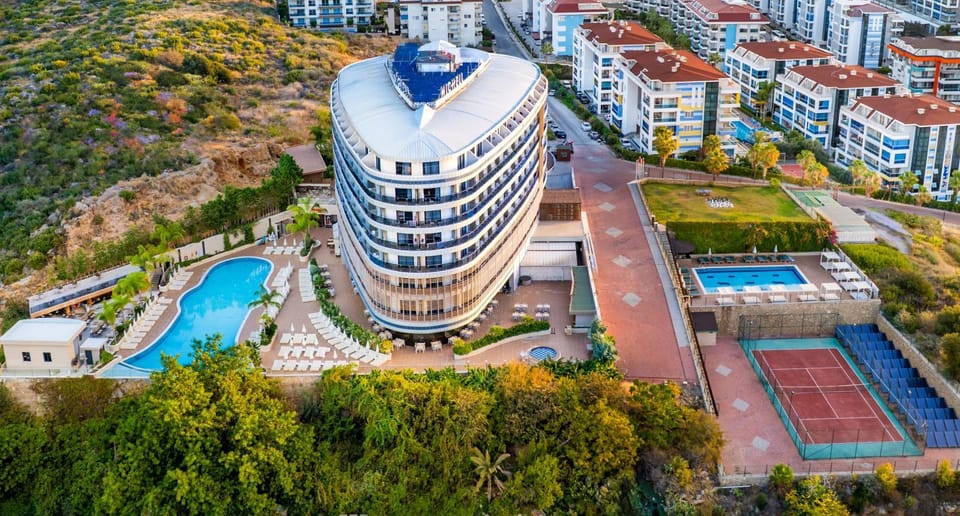 Property building, Day, Bird's eye view