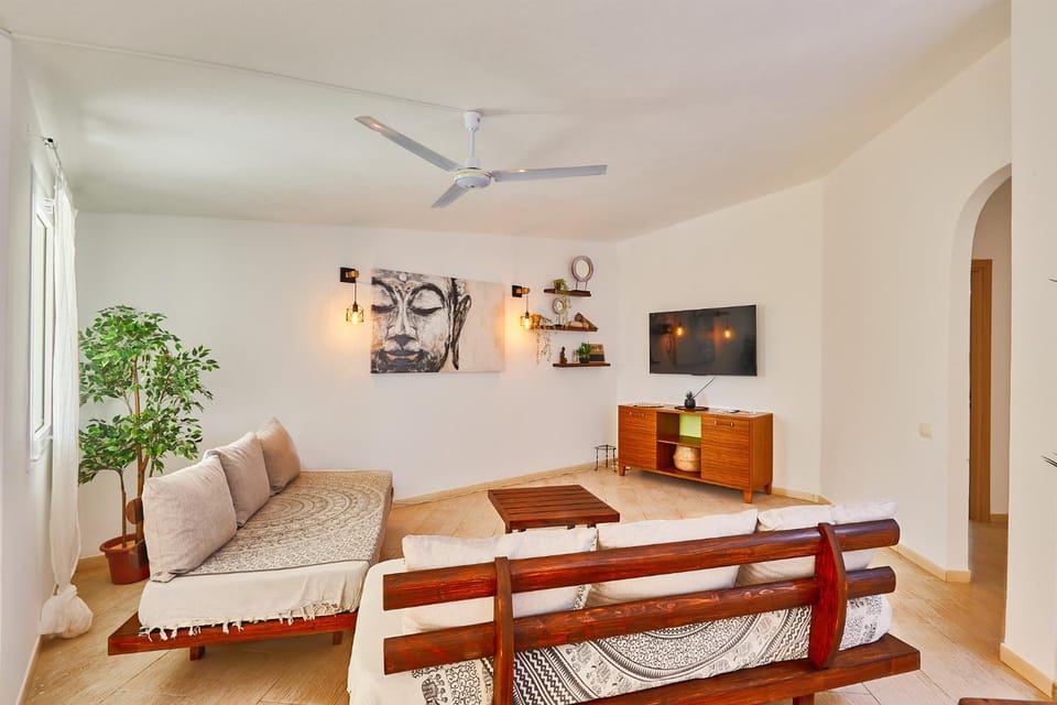 Djadsal Moradias - by Bobbywashere Apartment in Santa Maria