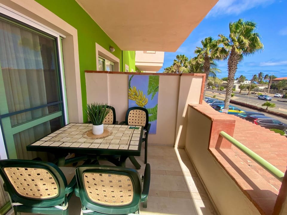 Djadsal Moradias - by Bobbywashere Apartment in Santa Maria