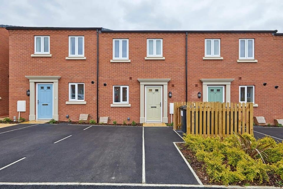 Beautiful brand new 3 bedroom city centre house with garden House in Derby