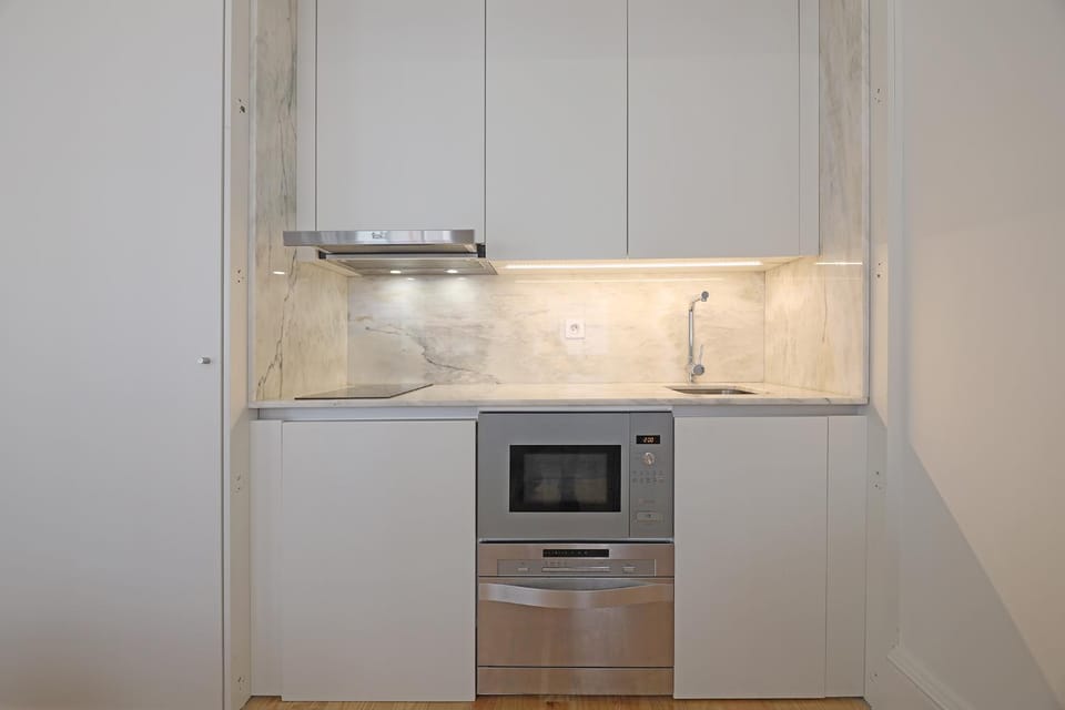 FLH Porto Traditional Studio Apartment in Porto