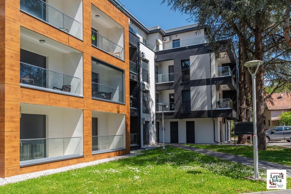 Property building, Garden