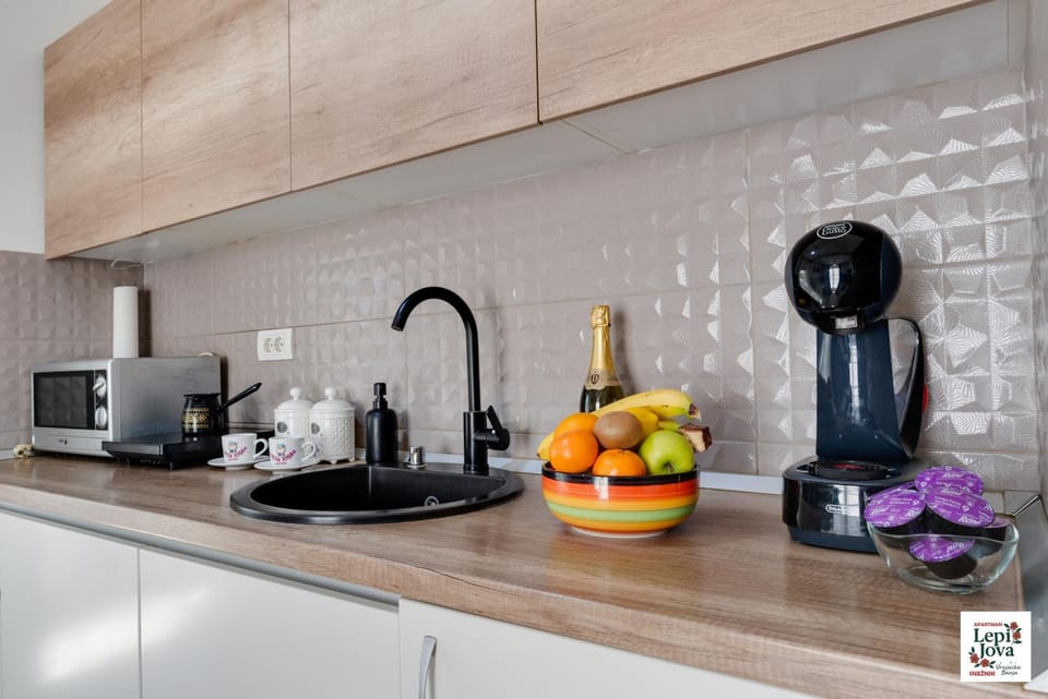 Coffee/tea facilities, Kitchen or kitchenette
