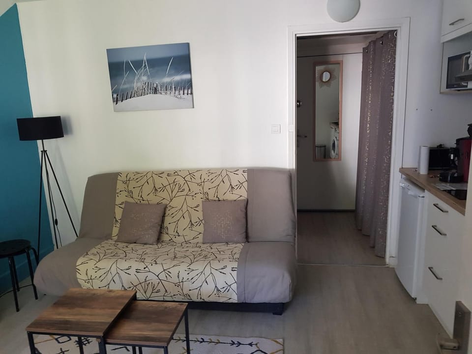 CORAIL STUDIO - 2MIN PLAGE CENTRE VILLE - CLIM - WIFI - PARKING PRIVÉ - IDEAL FAMILLE - La Grande Motte Apartment in La Grande-Motte