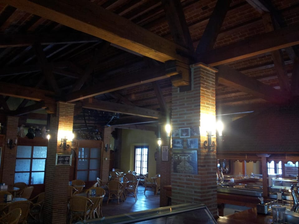 Restaurant/places to eat