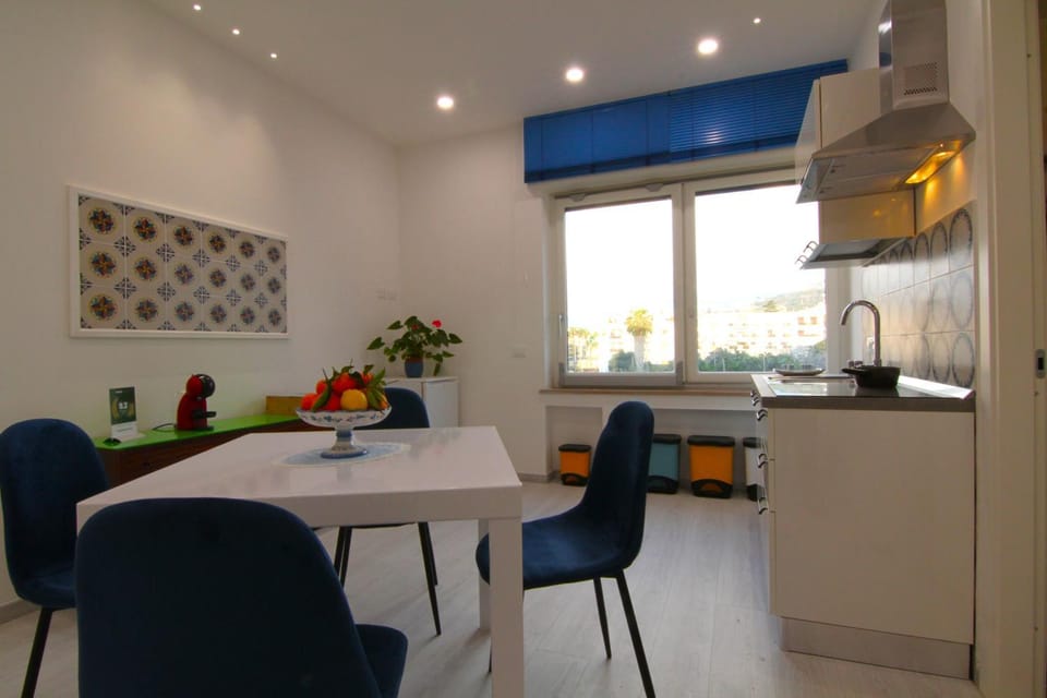 Kitchen or kitchenette, Living room, Dining area, stove