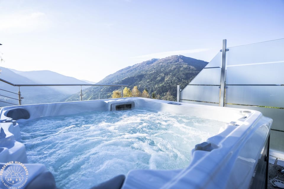 Natural landscape, Hot Tub, Mountain view