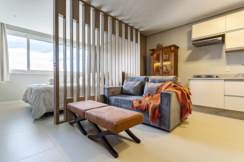Bed, Living room, air conditioner