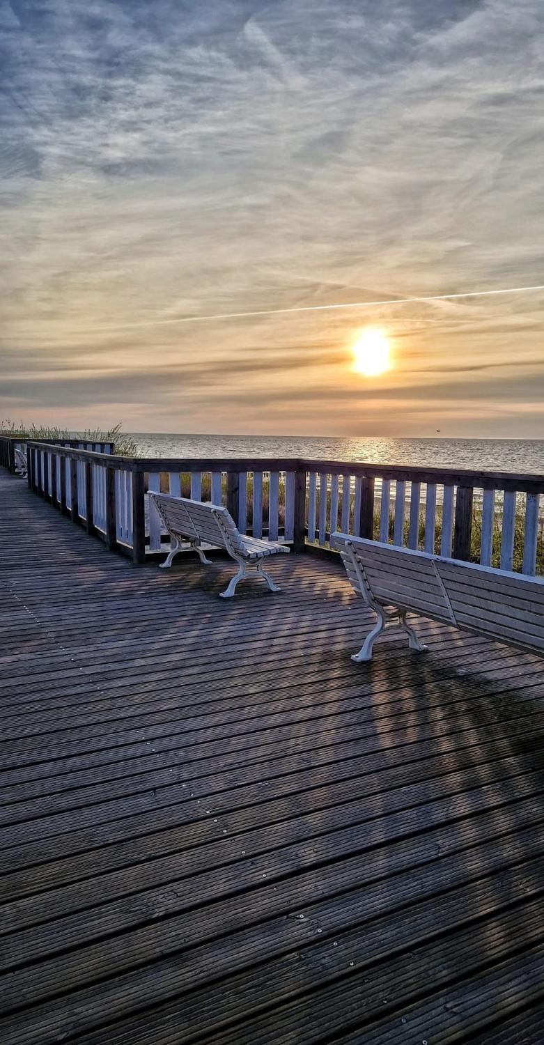 Apartament NATURAL 4 Gardenia Dziwnów z widokiem na morze EPapartamenty Apartment in West Pomeranian Voivodeship, Poland