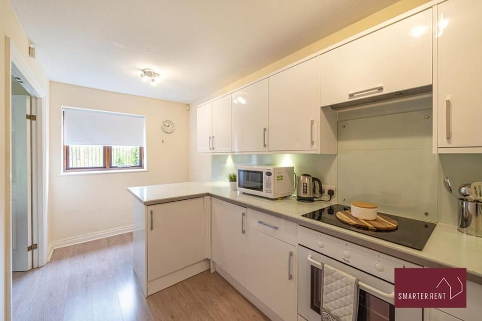 Maidenhead 2 Bed Ground Floor Flat Apartment in Maidenhead