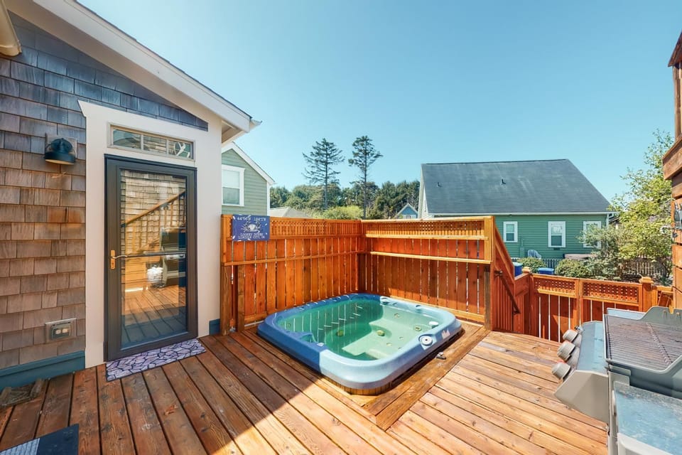 Looney Dunes House in Lincoln City