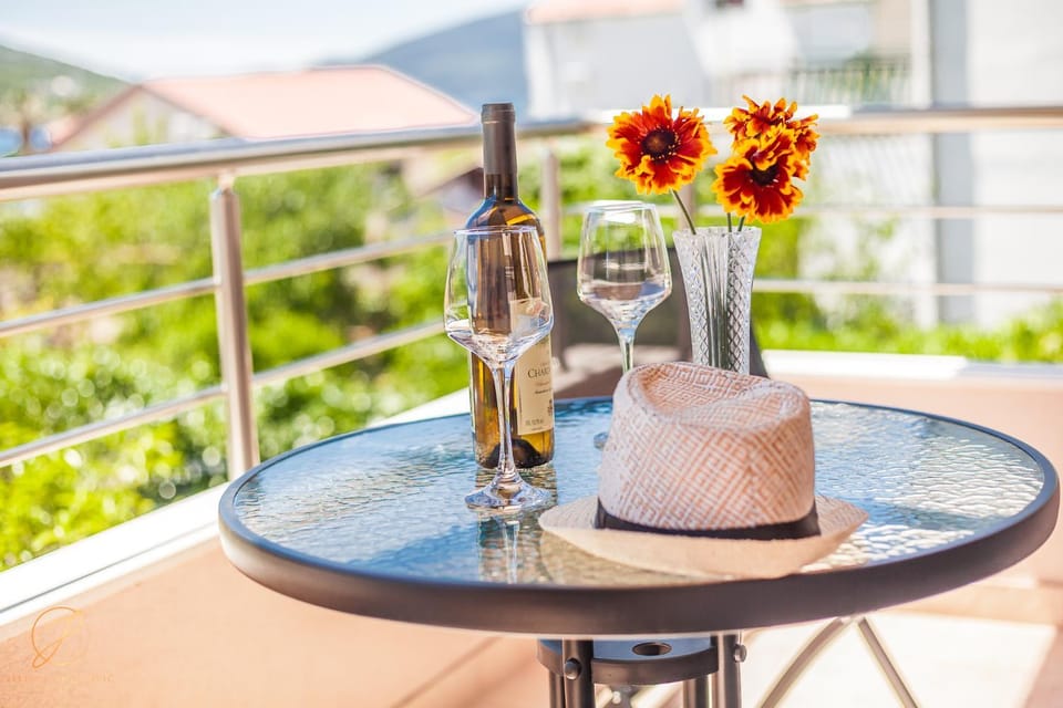 Apartments Ruzmarin Apartment in Kotor Municipality