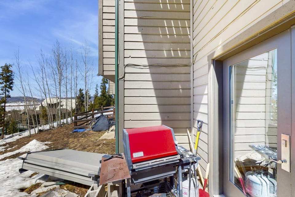 Modern Fraser Mountain Home House in Fraser