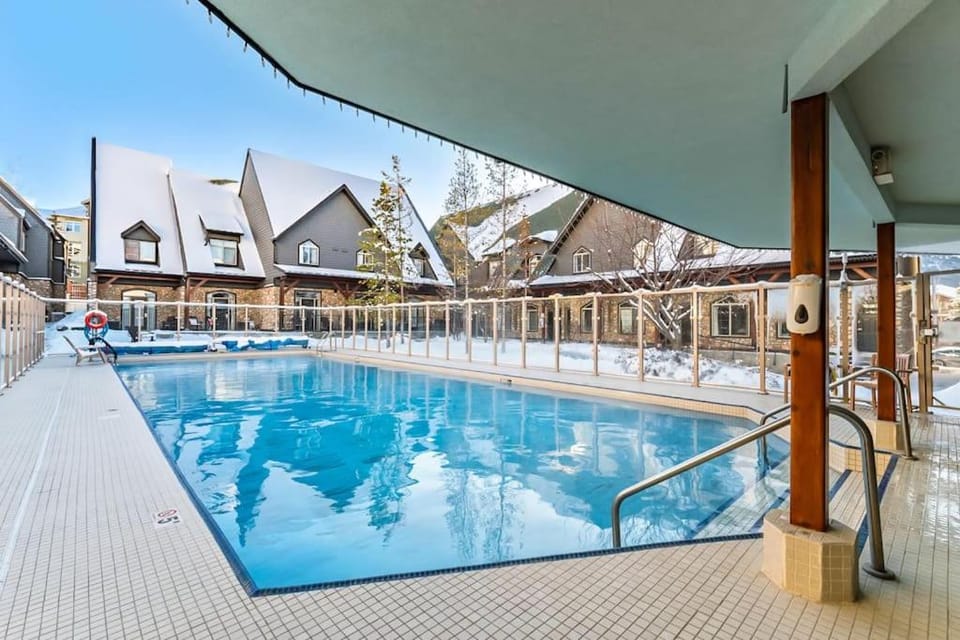 Mystic Getaway Apartment in Canmore