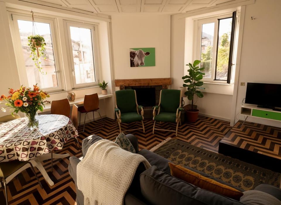 Communal lounge/ TV room